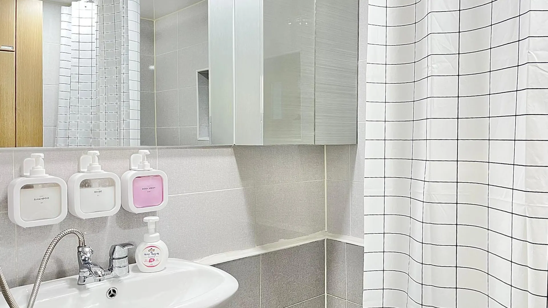Busan Vacance Stay, Cozy House 0*,